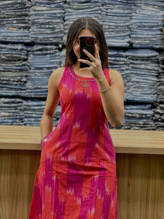 Sleeveless Ikat Print Kurta and Pant Set with Side Pockets