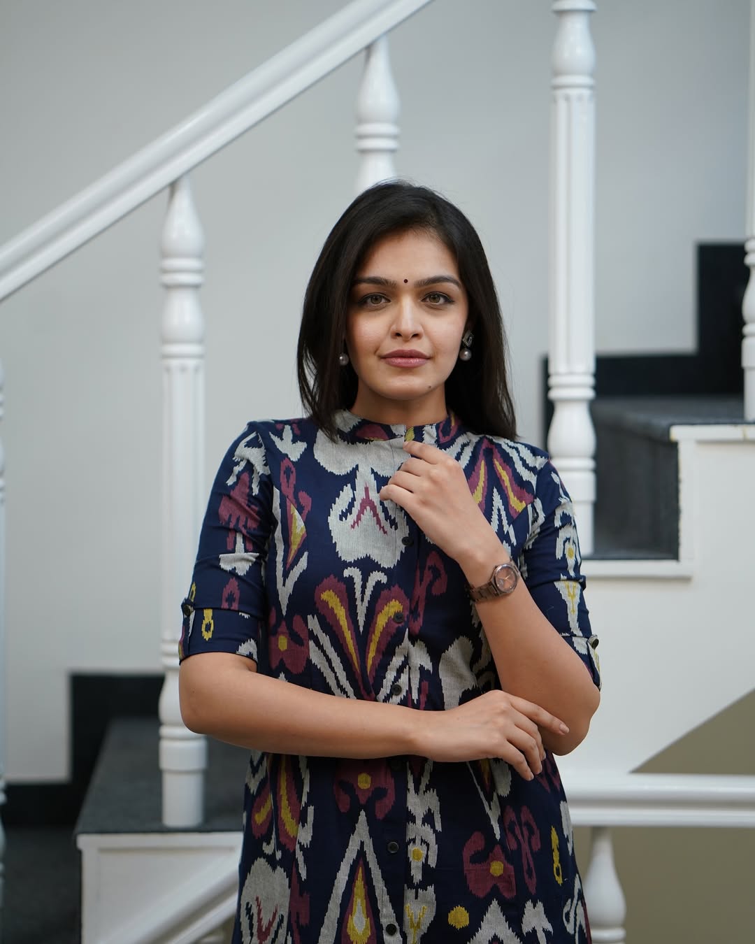 Navy Blue Ikat Print Straight Kurta Set with Mandarin Collar