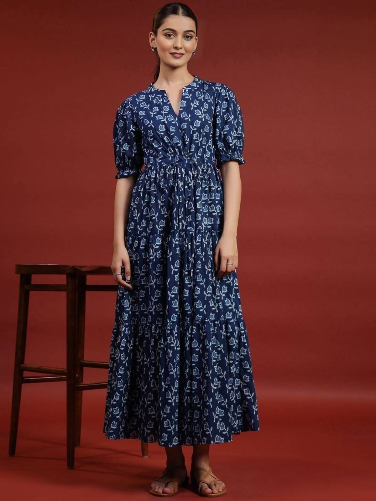 Women's Navy Blue Floral Print Tiered Maxi Dress